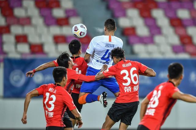 华体会权威下载-8分优势领跑中超积分榜 谁能阻挡泰山夺冠的步伐